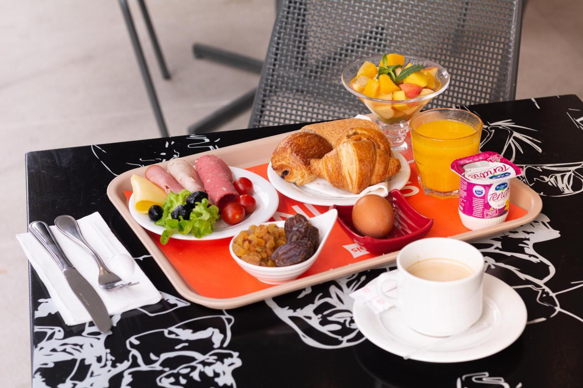 Ibis Agdal Hotel 3*